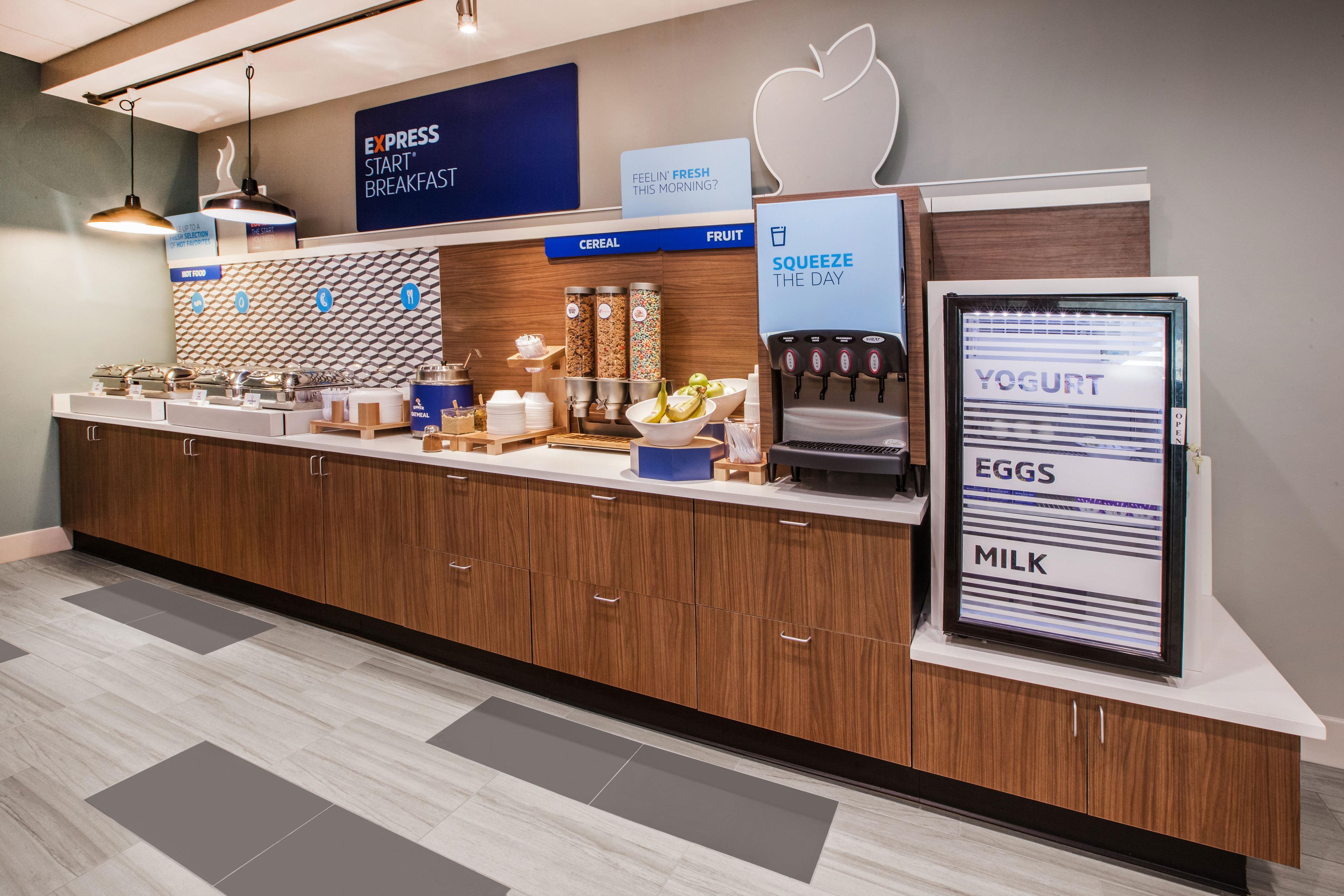 Holiday Inn Express & Suites Logan By Ihg מראה חיצוני תמונה