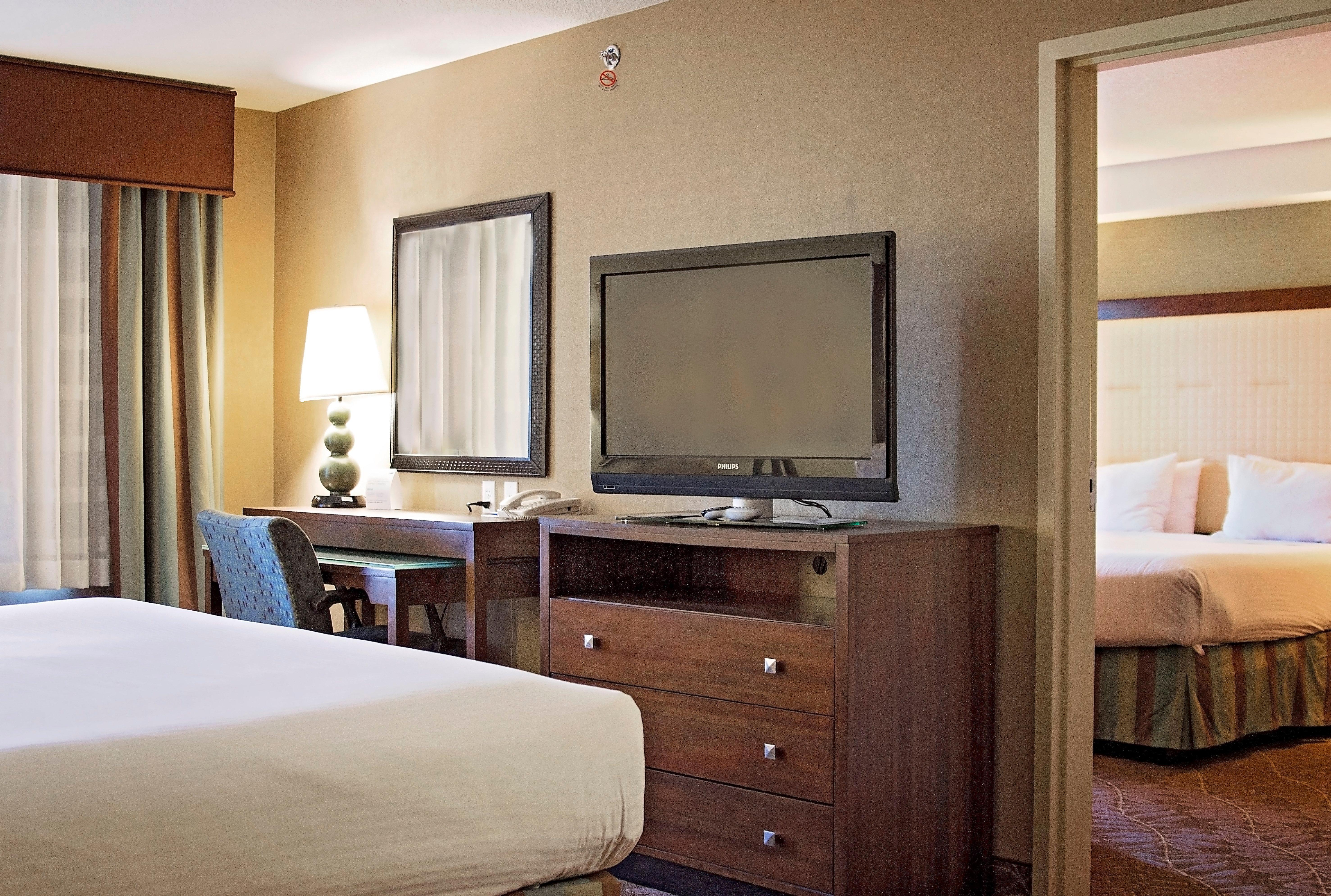 Holiday Inn Express & Suites Logan By Ihg מראה חיצוני תמונה