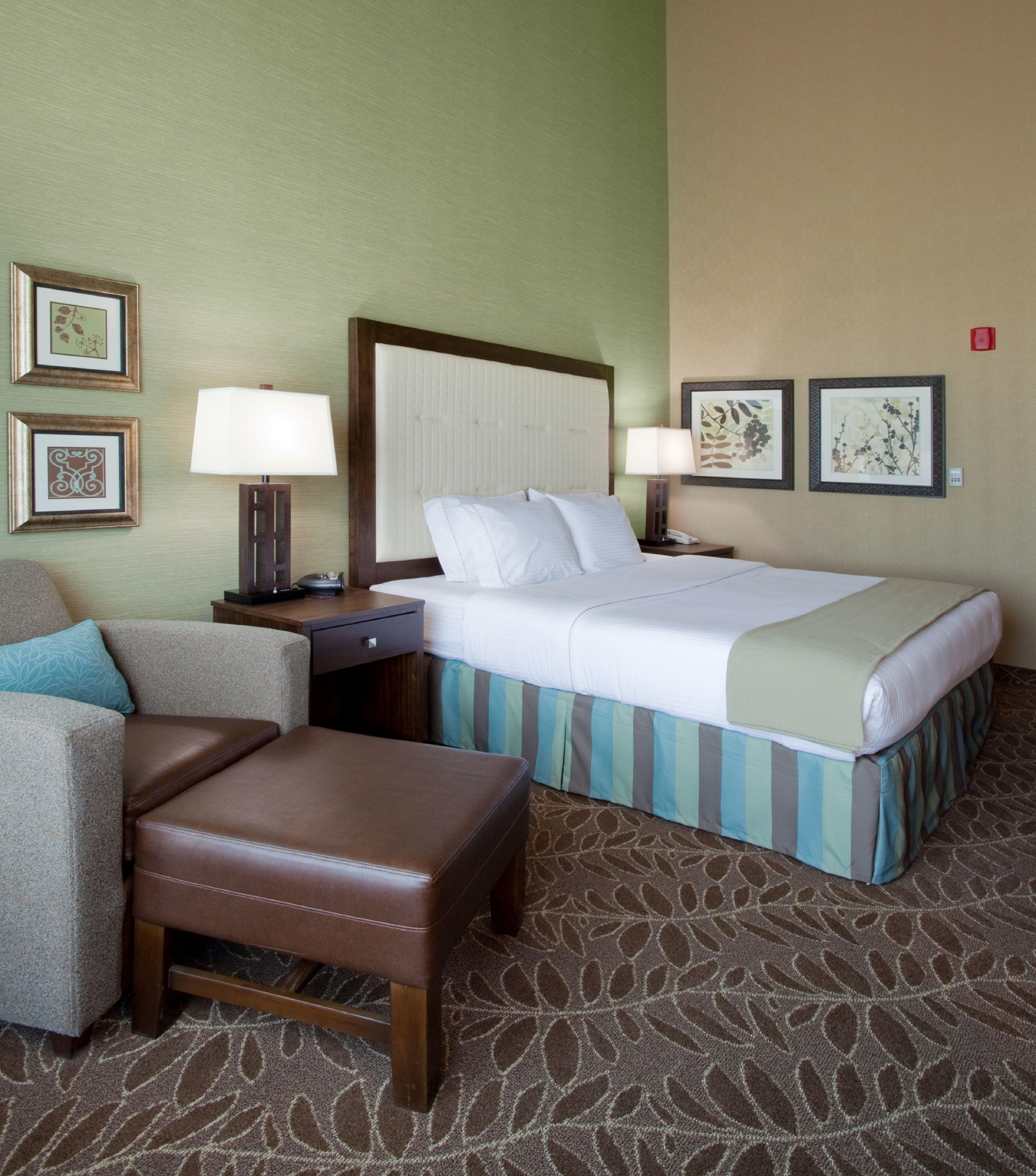 Holiday Inn Express & Suites Logan By Ihg מראה חיצוני תמונה