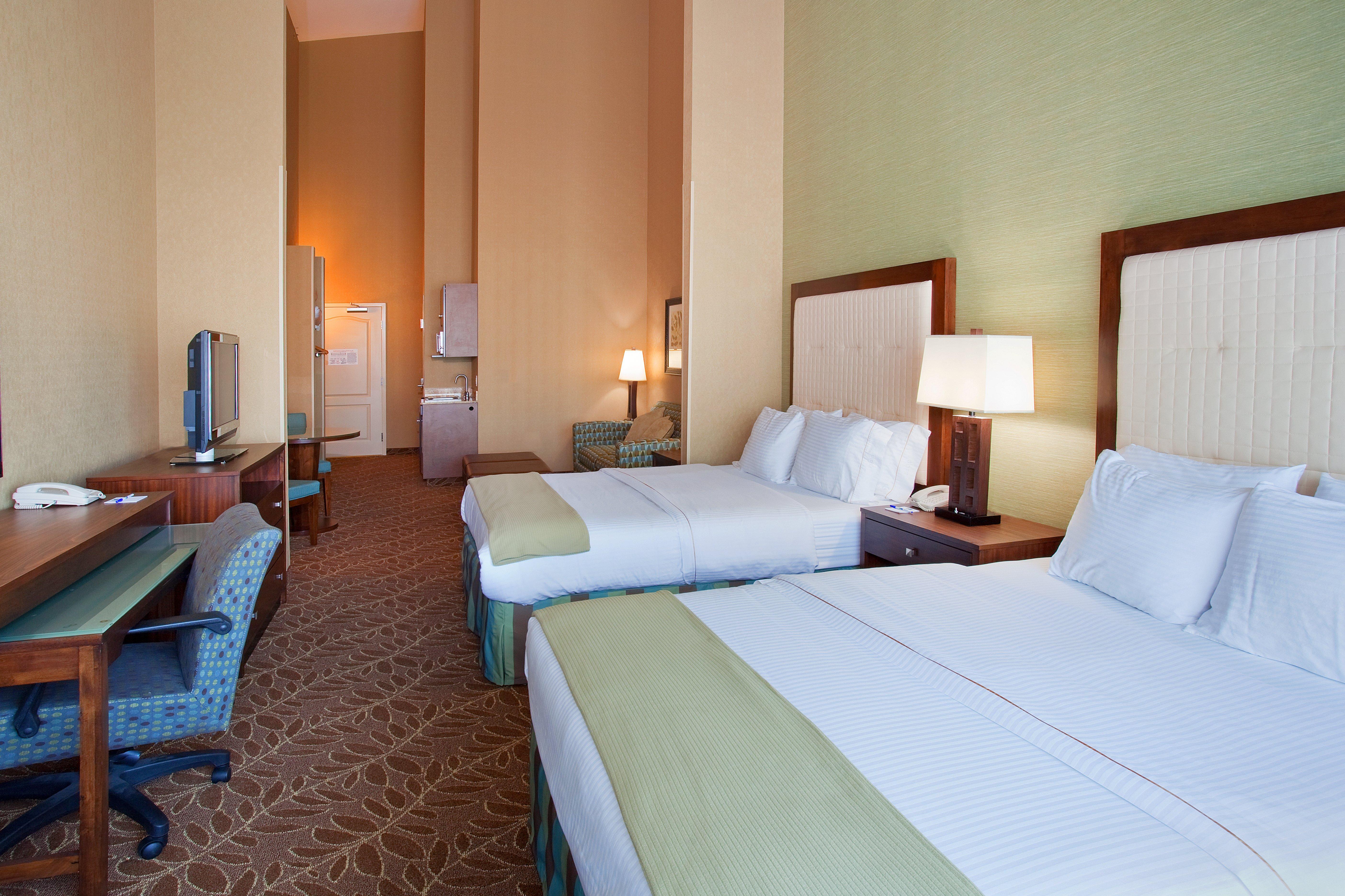 Holiday Inn Express & Suites Logan By Ihg מראה חיצוני תמונה