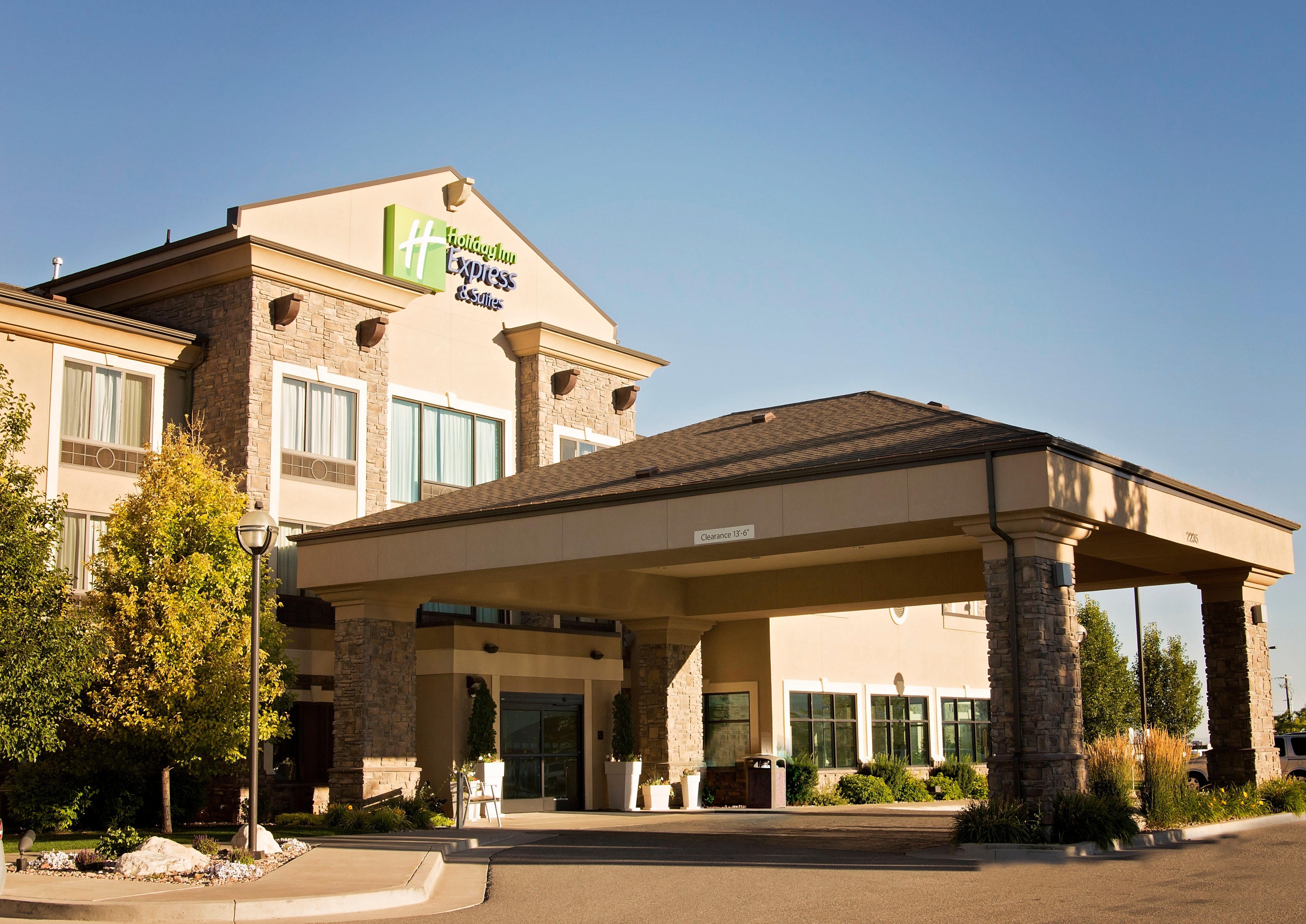 Holiday Inn Express & Suites Logan By Ihg מראה חיצוני תמונה